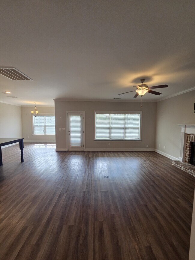 Foto del edificio - 2105 Thornbury Cove