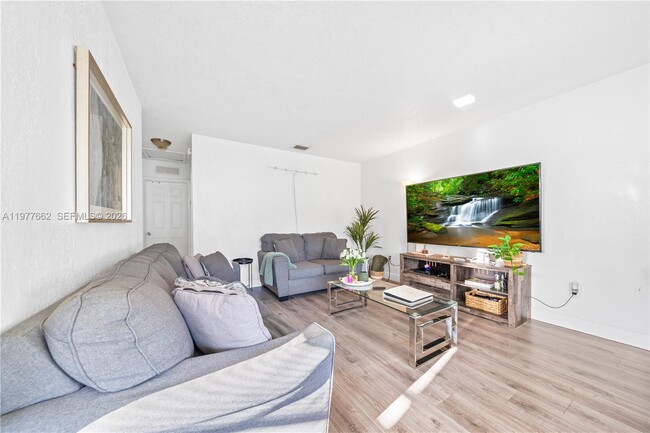 Building Photo - 581 NW 113th St