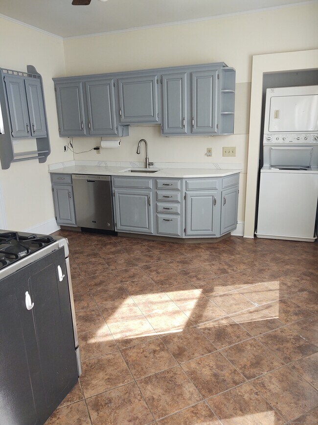 Foto del edificio - 2178 Elm St