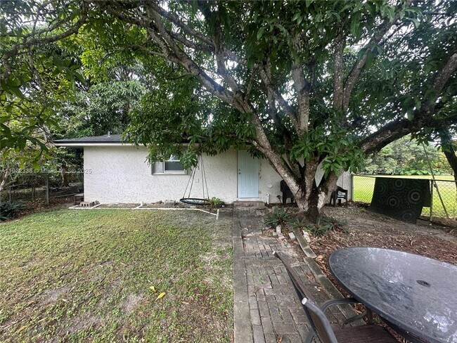 Foto del edificio - 20250 SW 182nd Ave