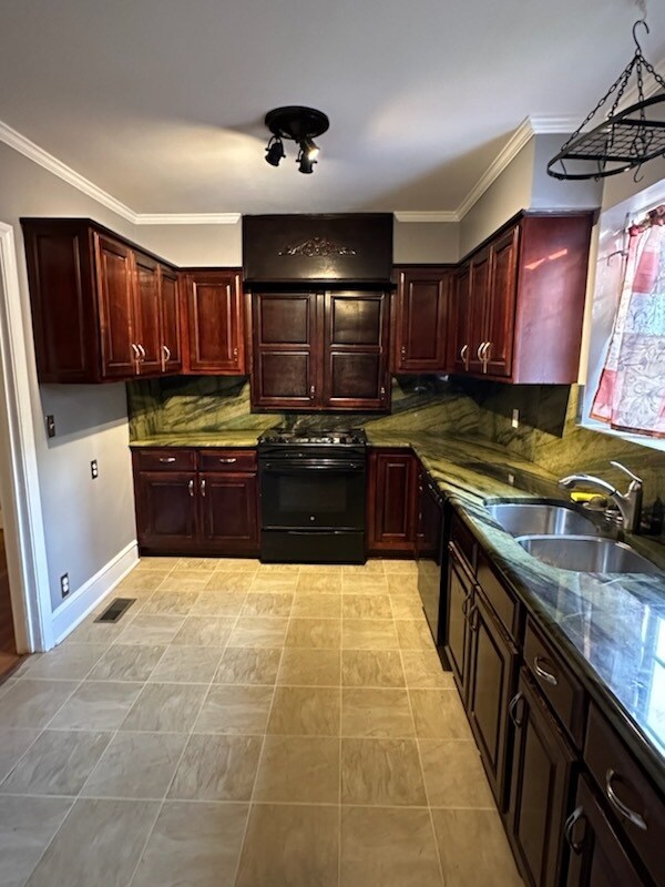Foto del edificio - 152 Wildwood Dr