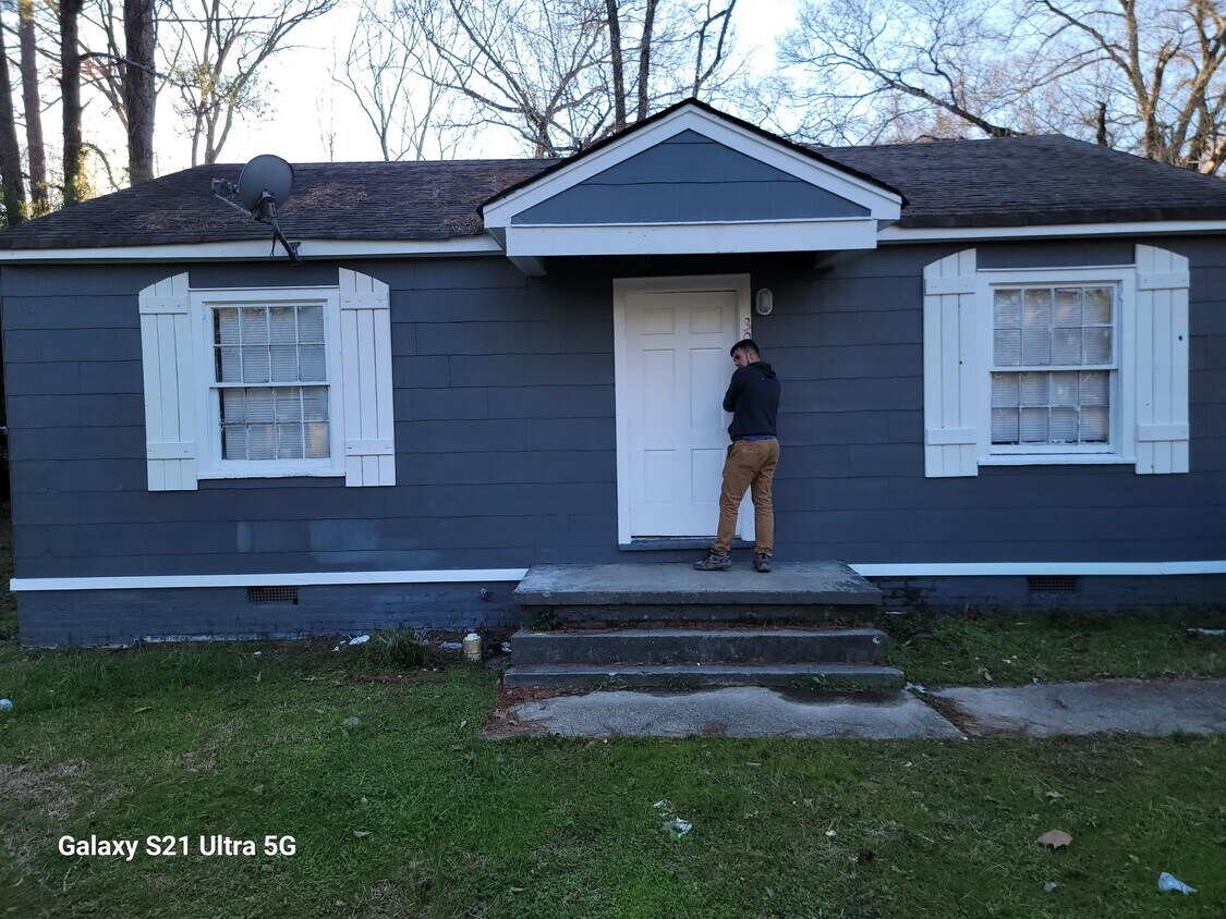 Primary Photo - 3071 Greenwood Ave