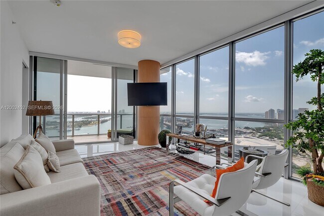 Foto del edificio - 1100 Biscayne Blvd