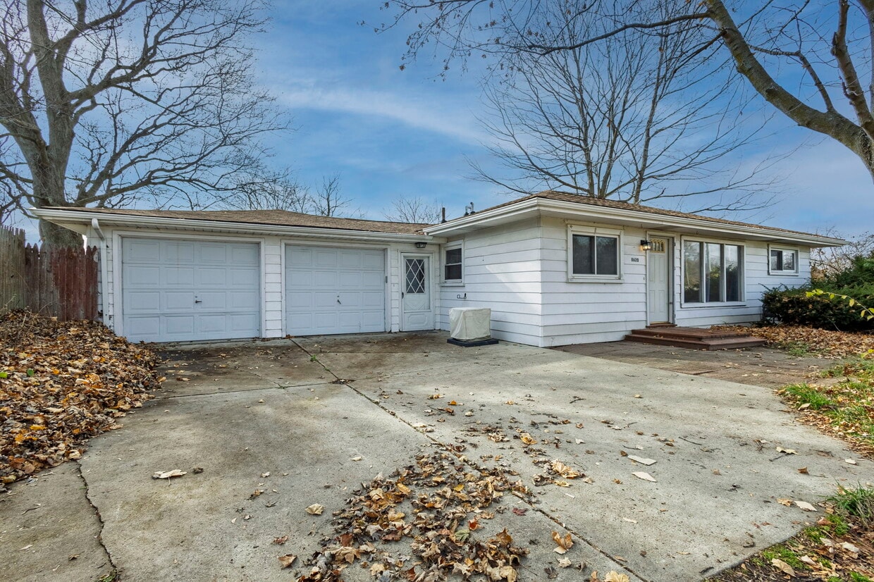 Foto principal - 8620 Milan-Oakville Rd