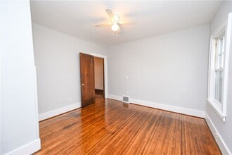 Building Photo - 200 Elmdorf Ave