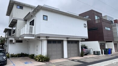 Building Photo - 1222 N Coast Hwy 101
