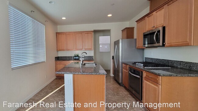 Building Photo - 3 br, 2.5 bath House - 1362 Bear Brook Ave