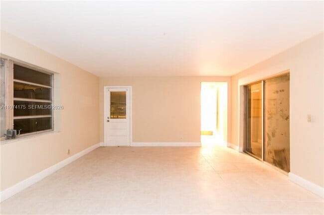 Building Photo - 2514 Sherman St