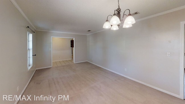 Building Photo - 3 br, 2 bath House - 4485 Cessnock Dr