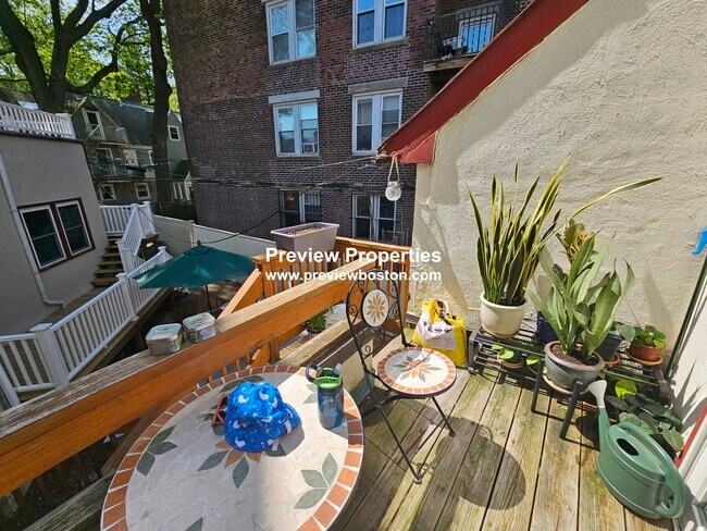 Foto del edificio - 131 Sutherland Rd