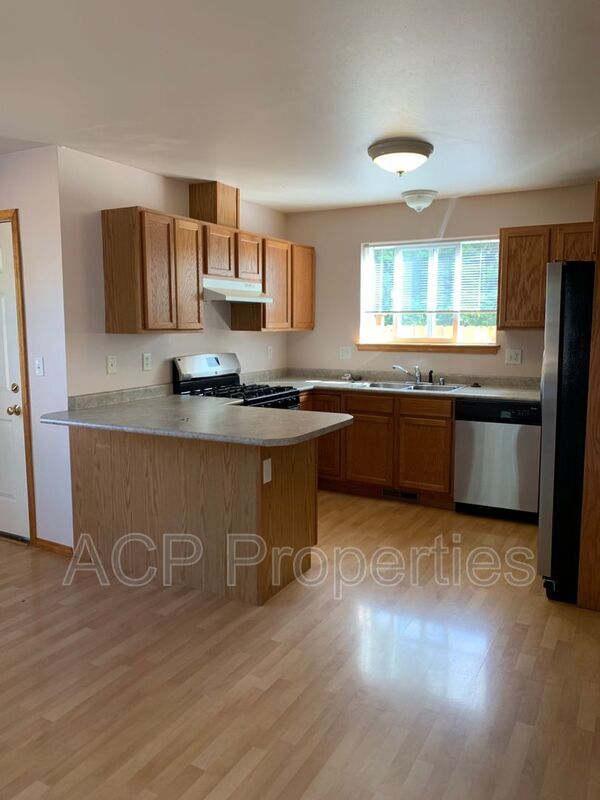 Foto del edificio - 1421 Wilson Ave