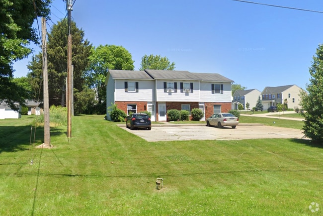 Building Photo - 452 Seville Rd