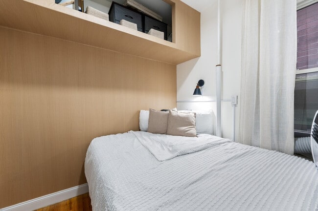 Foto del edificio - 1762 2nd Ave