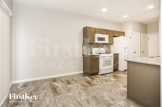 Foto del edificio - 528 E Brown Breeches Ave