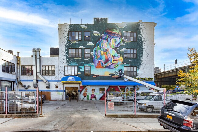 Building Photo - 1065 Broadway