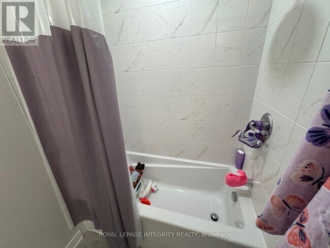 Photo du bâtiment - 1020 Keeper Hts