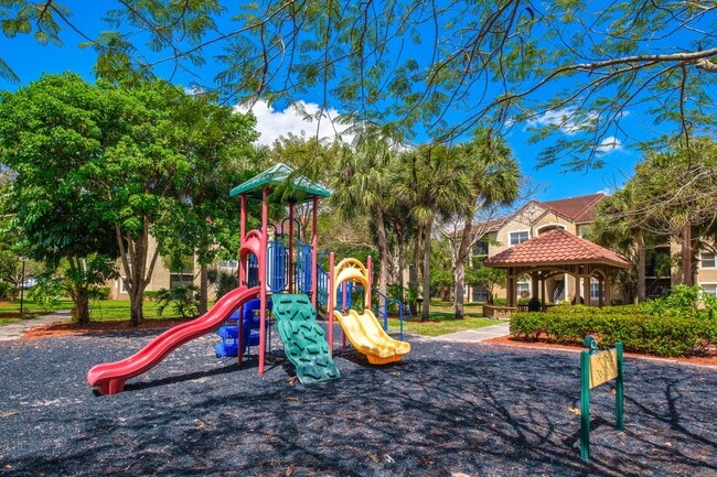 Building Photo - The Palms at Davie