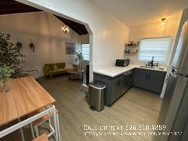 Foto del edificio - **AVAILABLE NOW** 405-417 N. Euclid Ave. -...