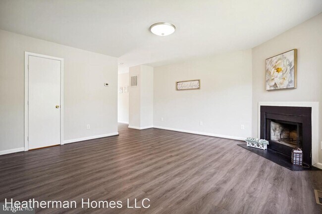 Foto del edificio - 3 br, 2.5 bath House - 4 Oakview Court