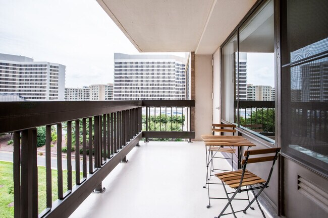 Foto del edificio - 1515 Richmond Hwy