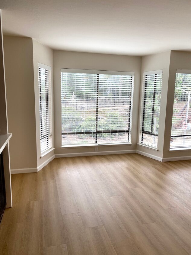 Primary Photo - 1601 Lincoln Way