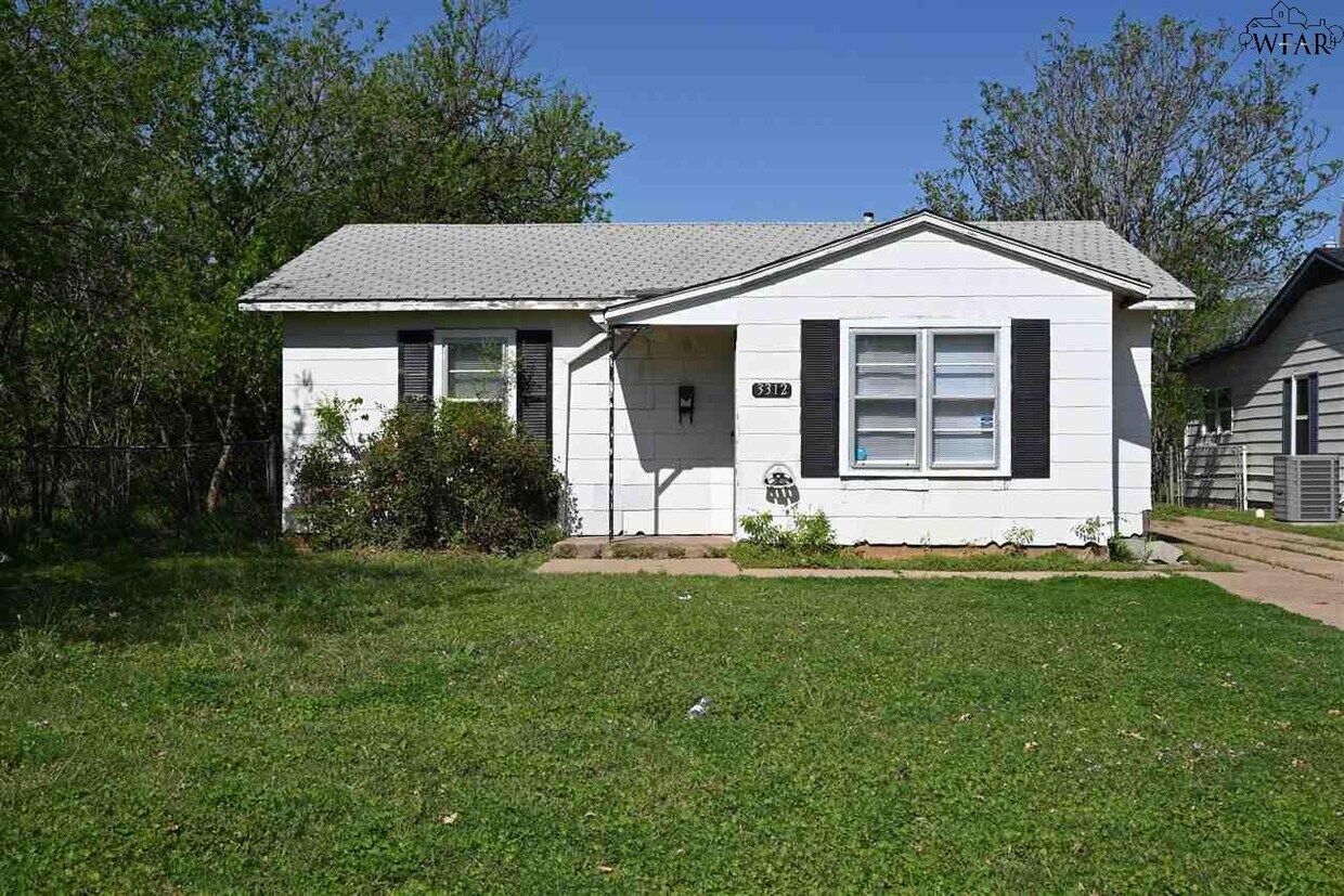 Primary Photo - 3312 Buchanan St