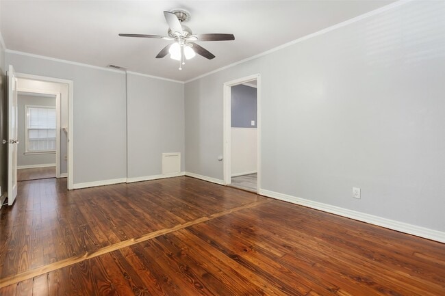 Foto del edificio - 7326 Casa Loma Ave