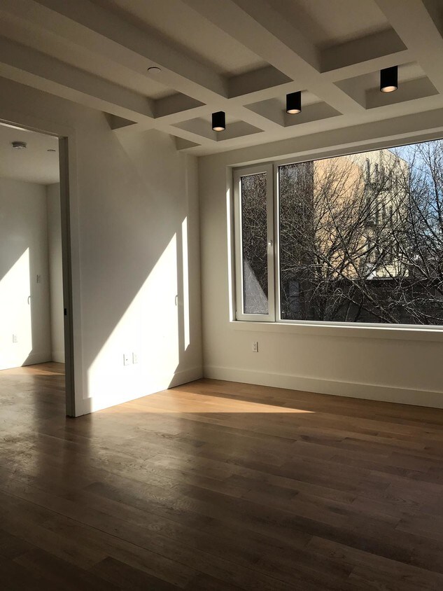 Foto principal - 307 Grand St