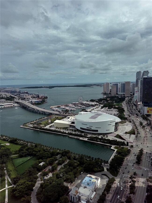 Foto del edificio - 1100 Biscayne Blvd