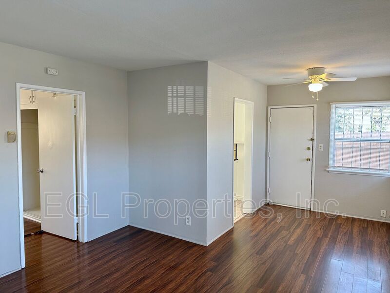 Foto principal - 486 E 59th St
