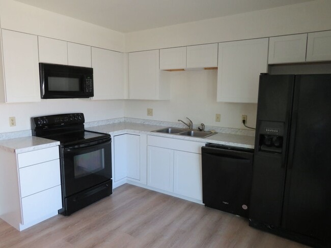 Building Photo - 317 Jackson St