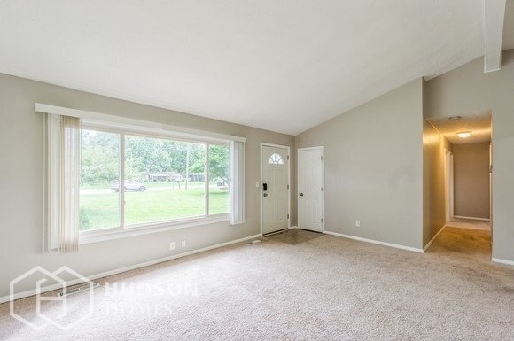 Foto del edificio - NOW AVAILABLE! - 1400 Yale Drive, Brunswic...