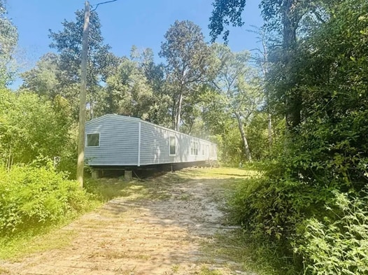 Building Photo - 911 Little Ln