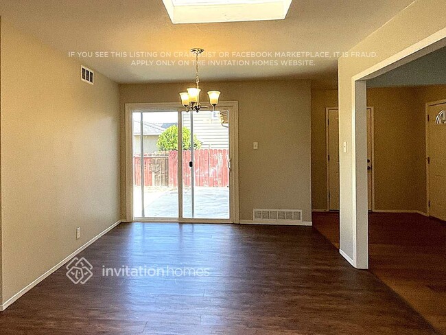 Building Photo - 4296 Scenic Ave