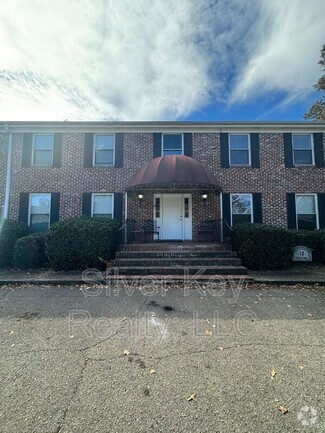 Building Photo - 12 Walcon Ln