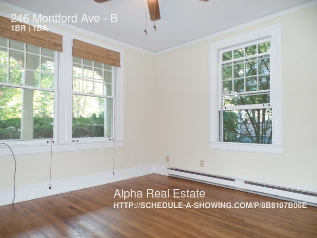 Building Photo - Fabulous updated apartment in Montford!