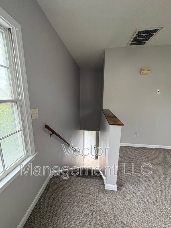 Foto del edificio - 2842 Dixwell Ave
