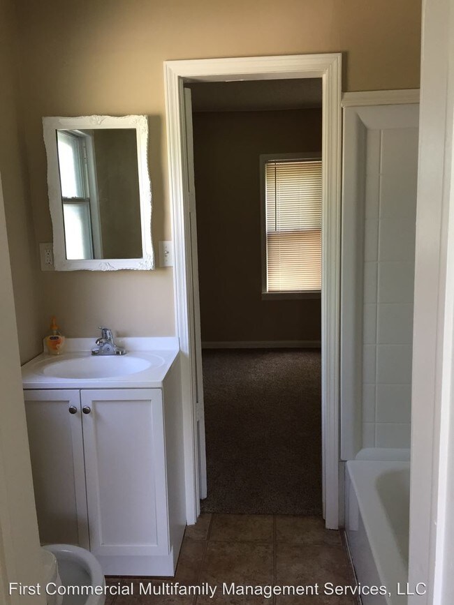 Foto del edificio - 2 br, 1 bath House - 604 W 2nd Street