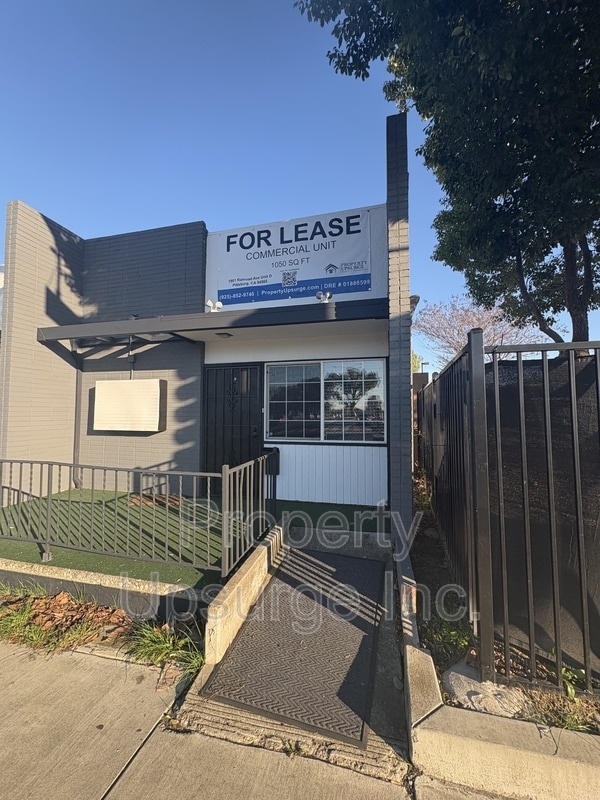 Building Photo - 1901 Railroad Ave