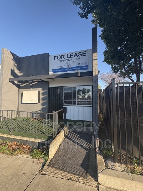 Foto del edificio - 1901 Railroad Ave