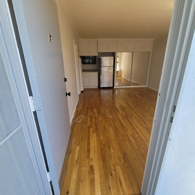 Building Photo - 3814 Sawtelle Blvd