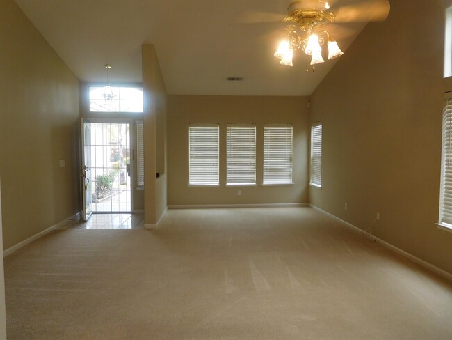 Building Photo - 6416 N Delbert Ave