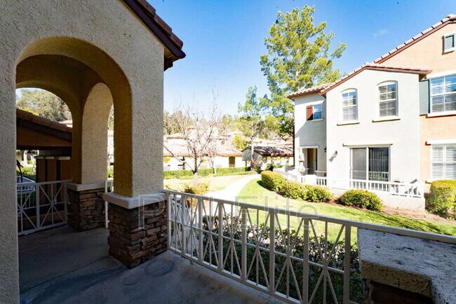 Foto del edificio - 28254 Canterbury Ct