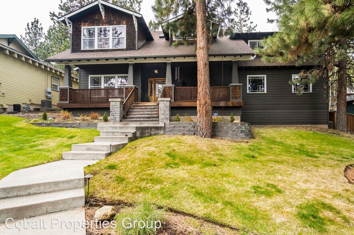 3 br, 2.5 bath House 1647 NW Albany Ave House Rental in Bend, OR