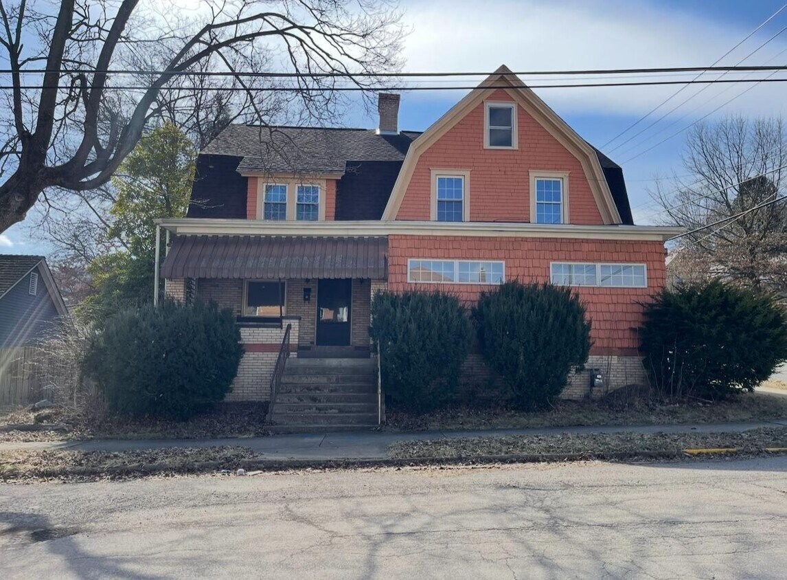 Primary Photo - 525 Wayne Ave