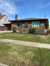 Building Photo - 3518 Ontario Ave