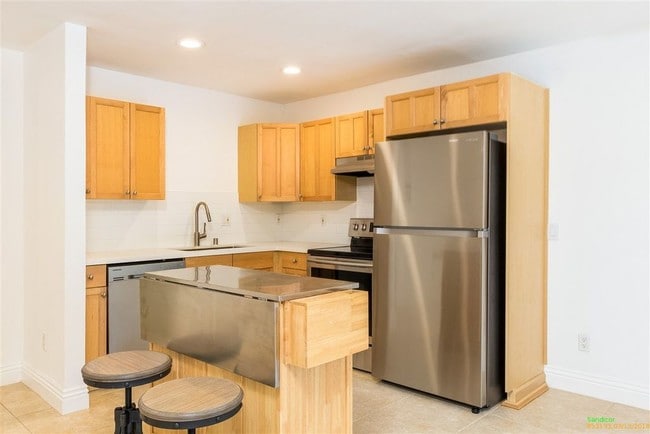 Foto del edificio - 2850 Reynard Way
