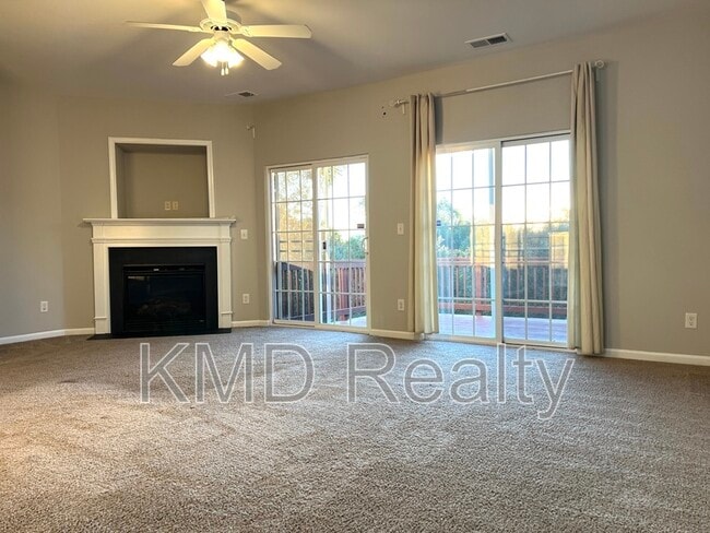 Foto del edificio - 9844 Walkers Glen Dr NW