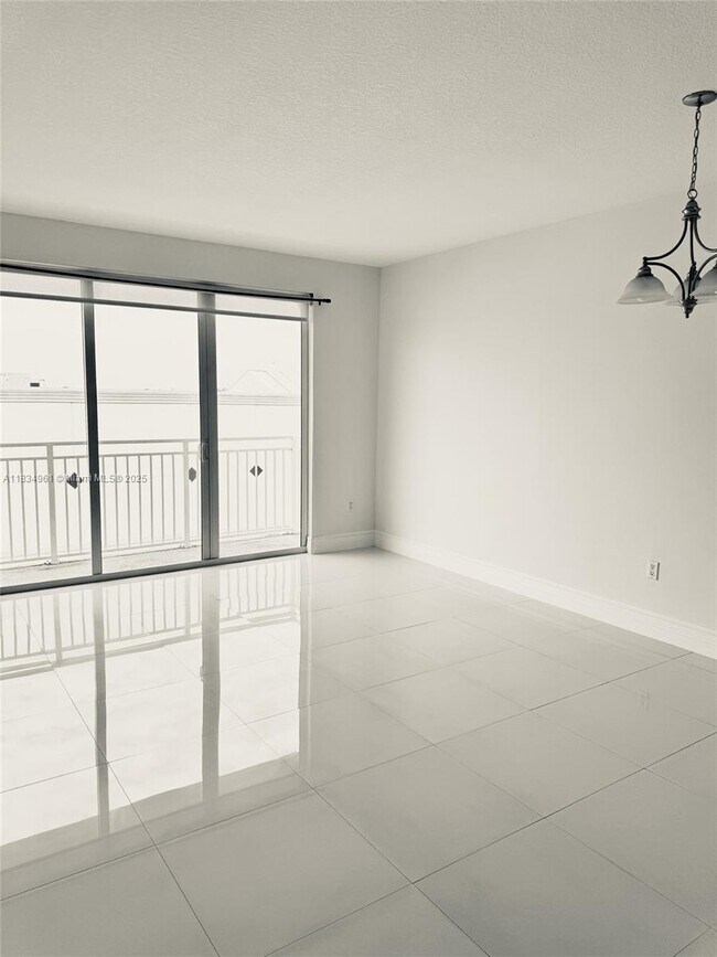 Building Photo - 7275 SW 90th St
