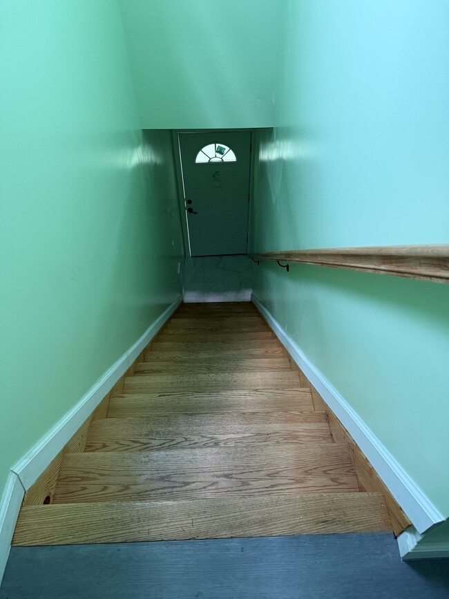 Photo - 1101 Castle Hill Ave House